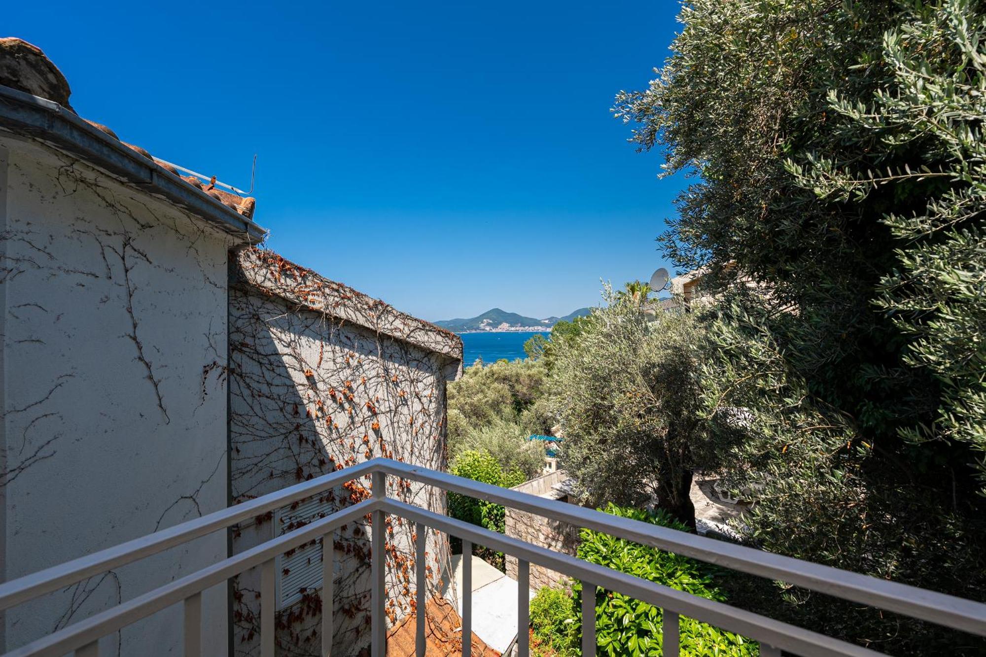 Sun Rose Apartments Sveti Stefan Szoba fotó